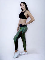 Conjunto Mujer de Sports Bra Negro + Leggins Jaguar - Bonita & Fitness